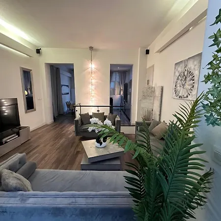 Les Champs Elysees-125M2 Modern And Spacious Parigi Esterno foto